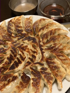 Ă